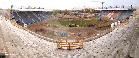 panorama z 17 rzędu trybuny