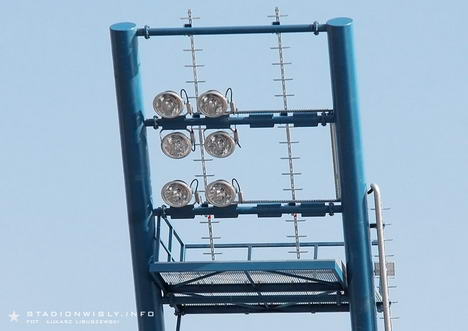 Zewnętrzny maszt oświetleniowy