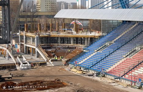 W narożniku zachodnim wylewane są filery 3 poziomu